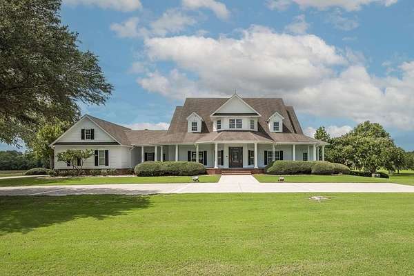 261 Acres of Recreational Land with Home for Sale in Troy, Alabama