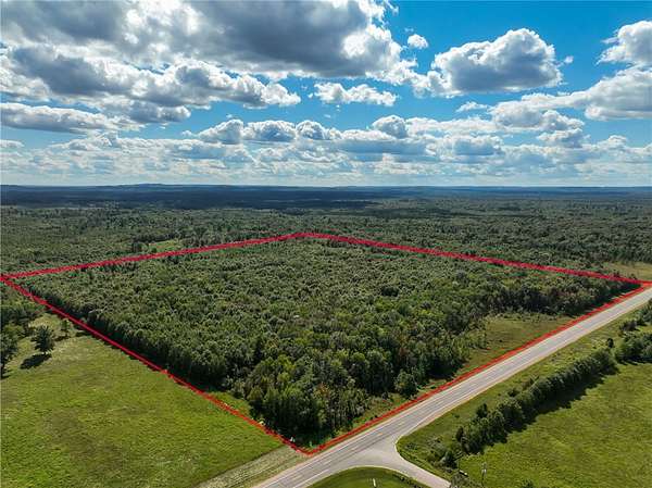 49.7 Acres of Recreational Land for Sale in Neillsville, Wisconsin