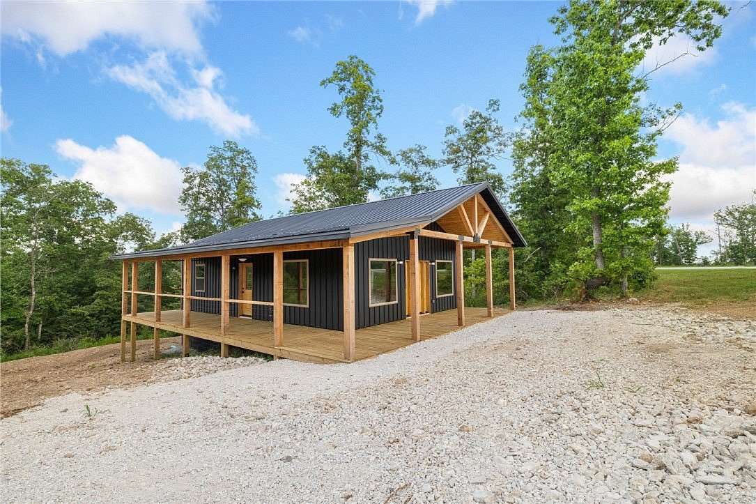 7.34 Acres of Land with Home for Sale in Jasper, Arkansas