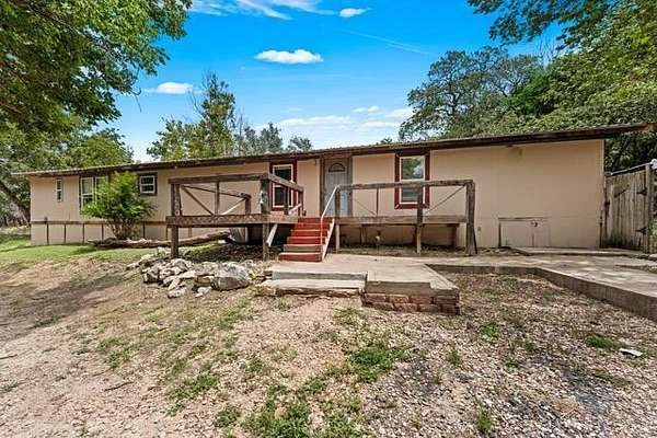 3.54 Acres of Residential Land with Home for Sale in Kerrville, Texas