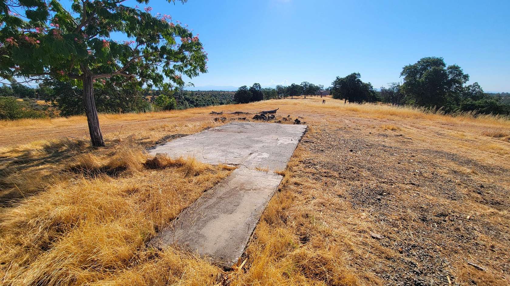 44 Acres of Land for Sale in Igo, California