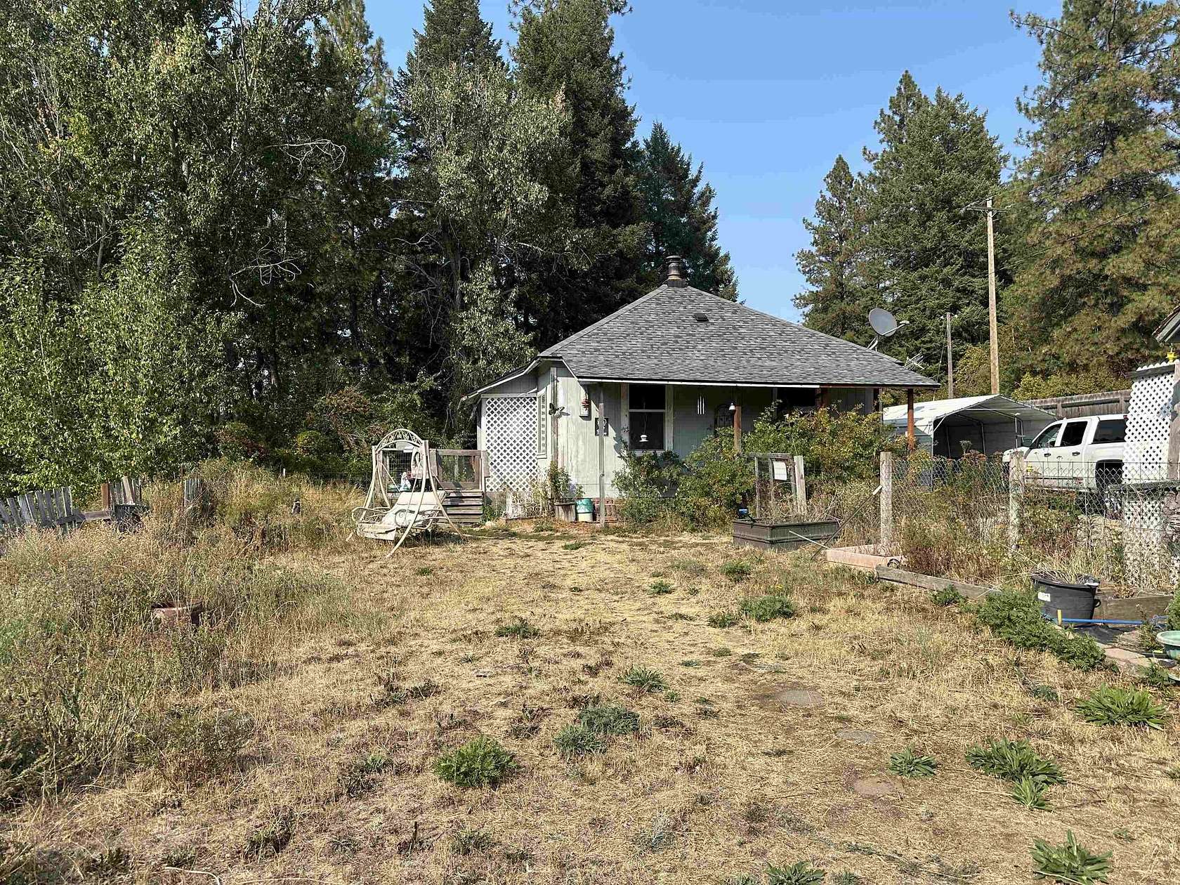 1.74 Acres of Residential Land with Home for Sale in Chattaroy, Washington