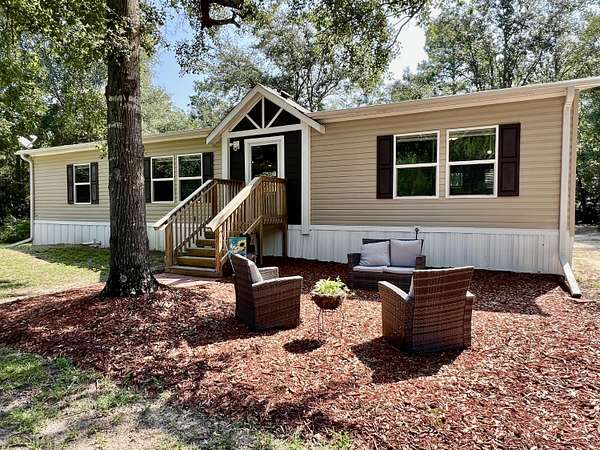 4.36 Acres of Residential Land with Home for Sale in Caryville, Florida