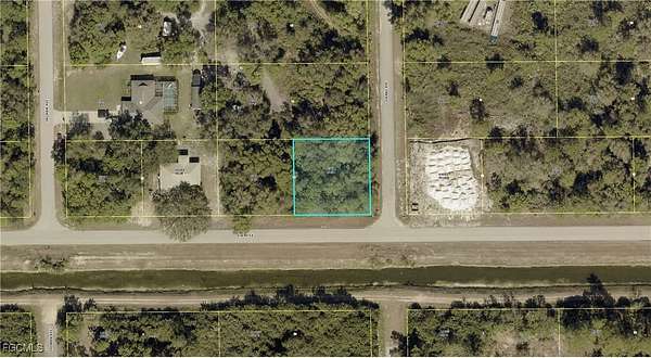 0.25 Acres of Residential Land for Sale in Lehigh Acres, Florida