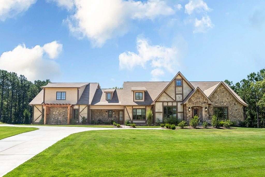 3 Acres of Residential Land with Home for Sale in Columbus, Georgia