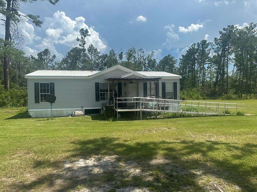 2 Acres of Residential Land with Home for Sale in Stockton, Georgia