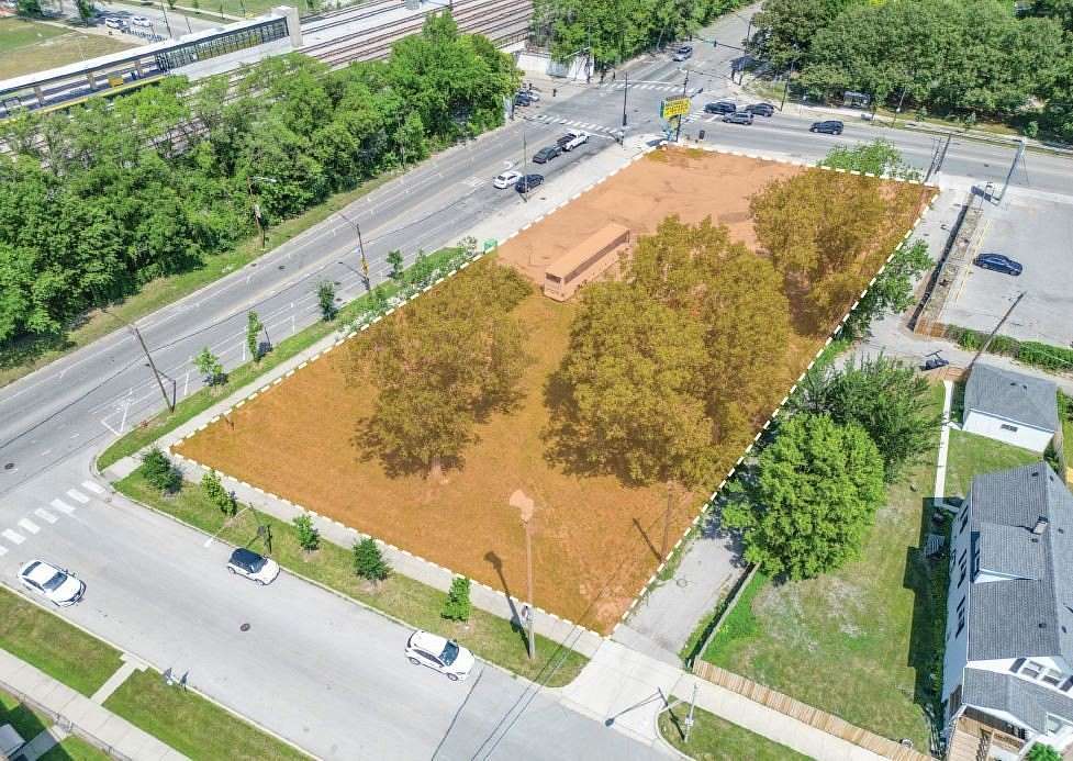 0.76 Acres of Commercial Land for Sale in Chicago, Illinois