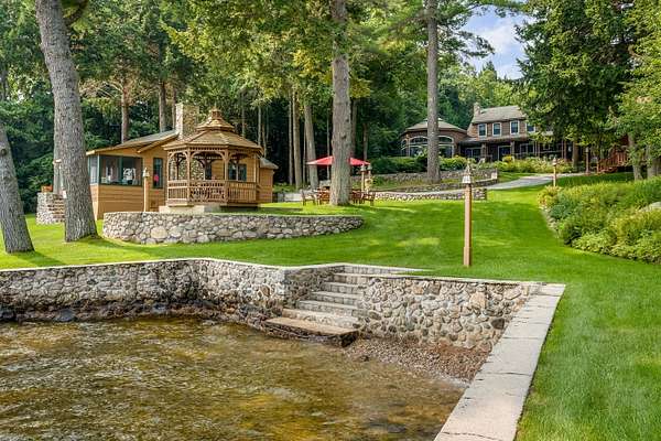 7 Acres of Residential Land with Home for Sale in Naples, Maine