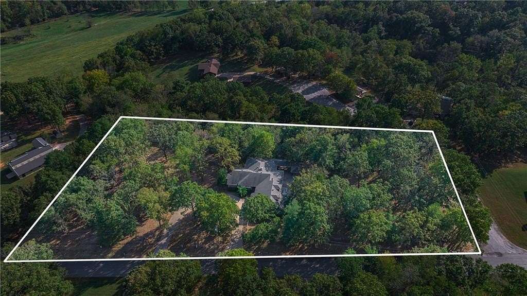 2.2 Acres of Residential Land with Home for Sale in Bentonville, Arkansas