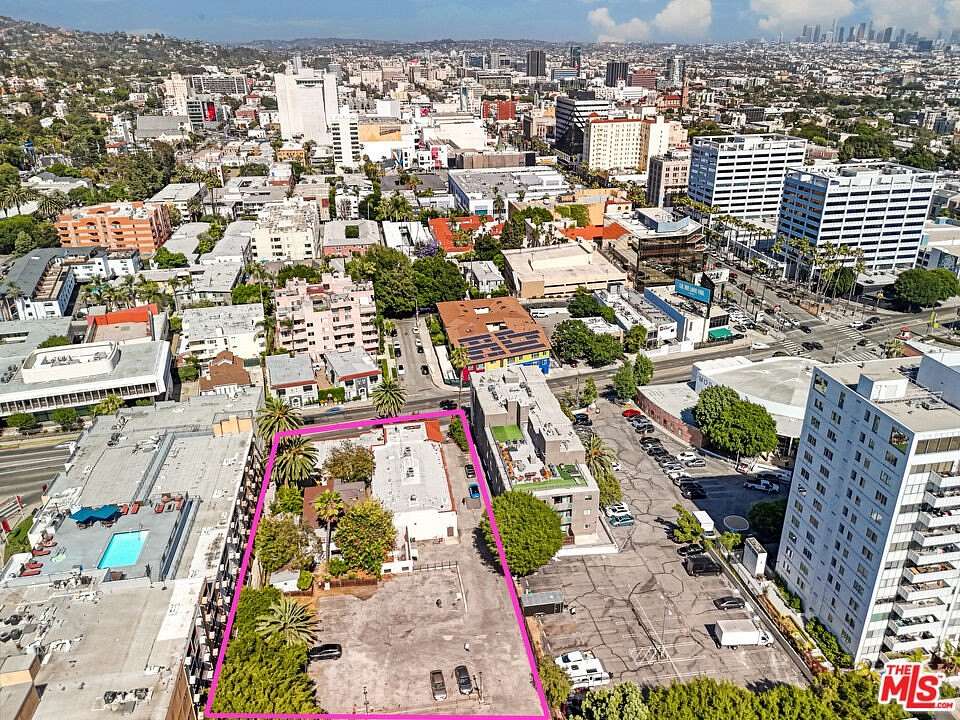 0.92 Acres of Mixed-Use Land for Sale in Los Angeles, California