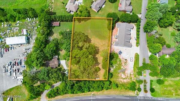 1 Acre of Residential Land for Sale in Clinton, Tennessee