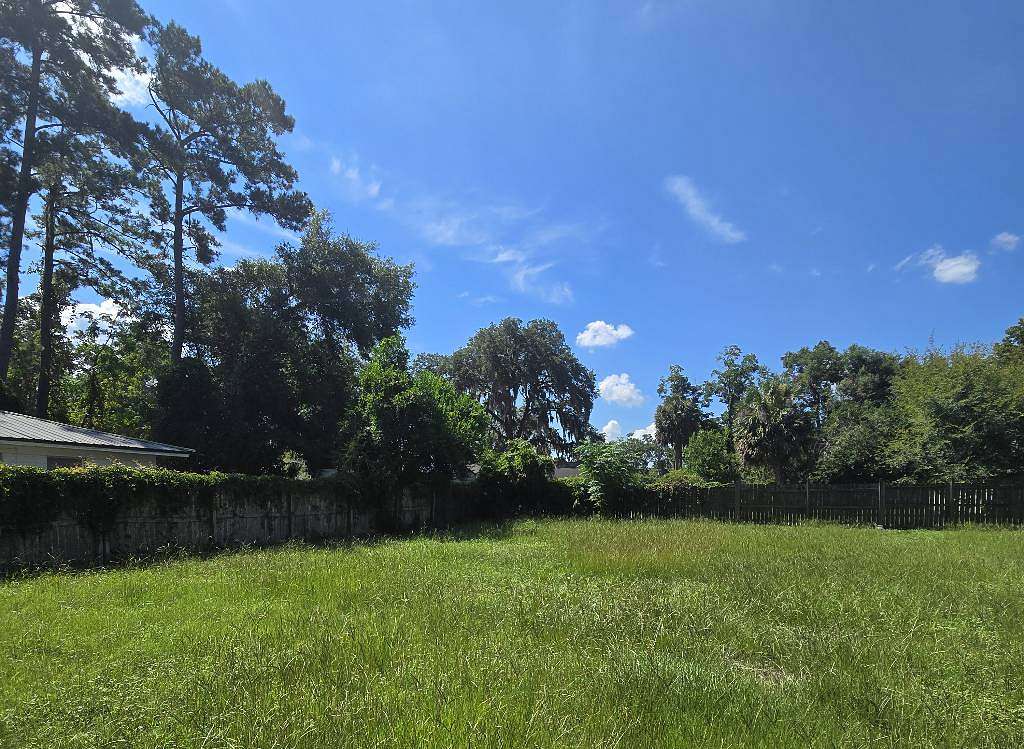 0.14 Acres of Residential Land for Sale in Lake City, Florida