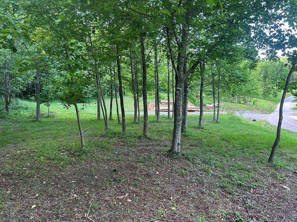 1.74 Acres of Residential Land for Sale in Byrdstown, Tennessee