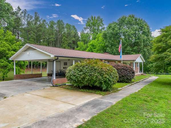 1.66 Acres of Residential Land with Home for Sale in Kings Mountain, North Carolina