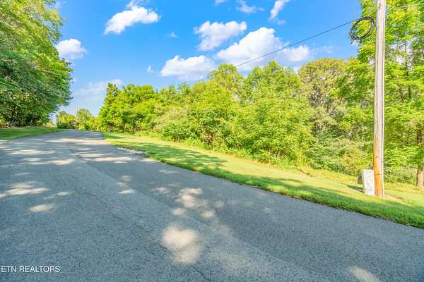 0.8 Acres of Land for Sale in La Follette, Tennessee