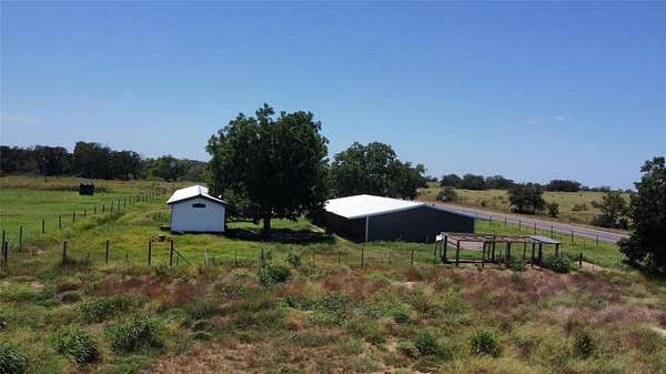 2 Acres of Residential Land with Home for Sale in Waelder, Texas