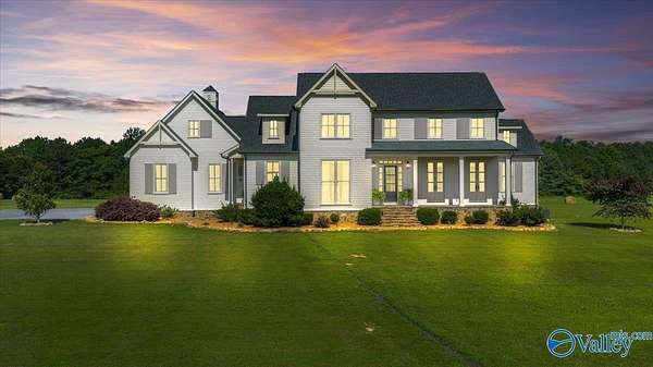 20.5 Acres of Land with Home for Sale in Pisgah, Alabama