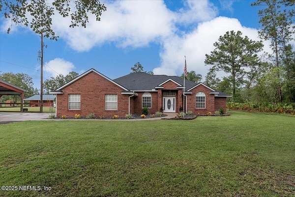 11 Acres of Recreational Land with Home for Sale in Jacksonville, Florida