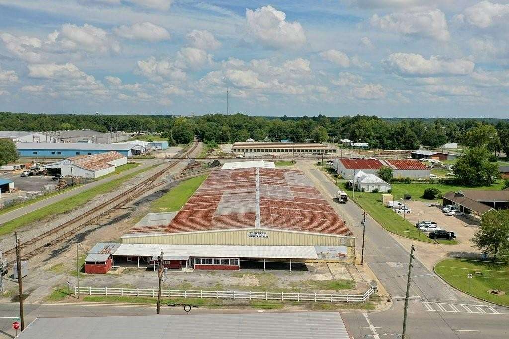 1.54 Acres of Commercial Land for Sale in Hazlehurst, Georgia