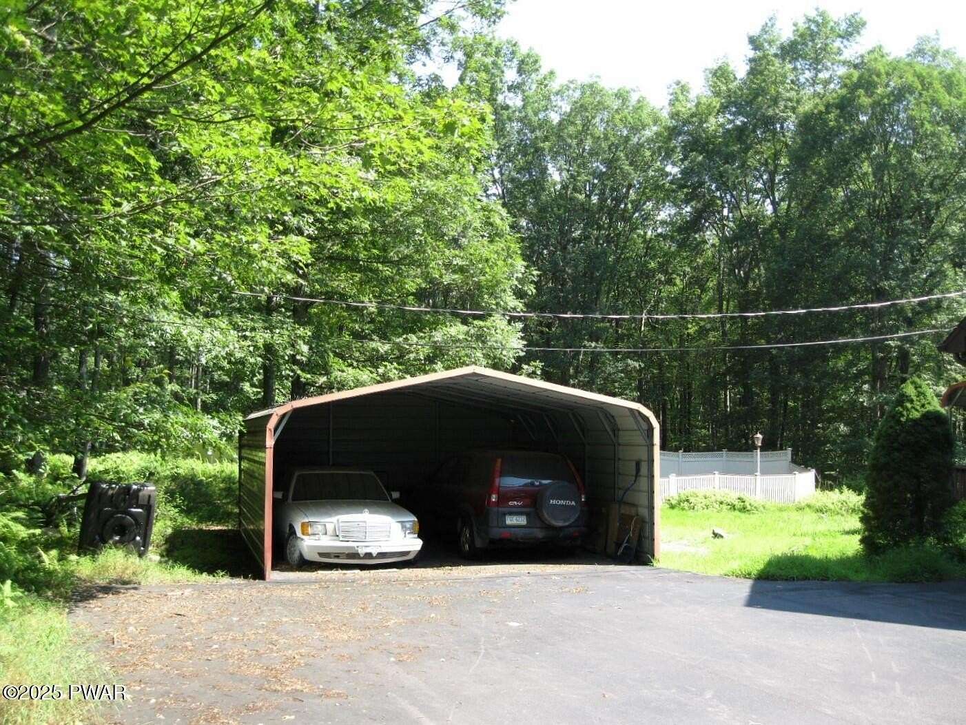 6.74 Acres of Residential Land with Home for Sale in Hawley, Pennsylvania