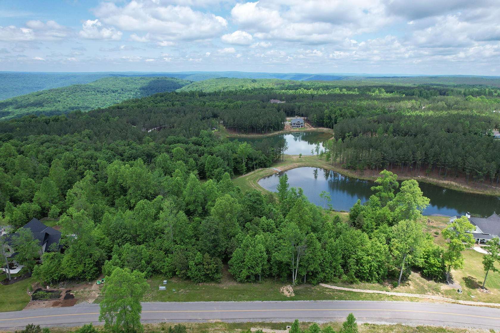 4 Acres of Residential Land for Sale in Jasper, Tennessee