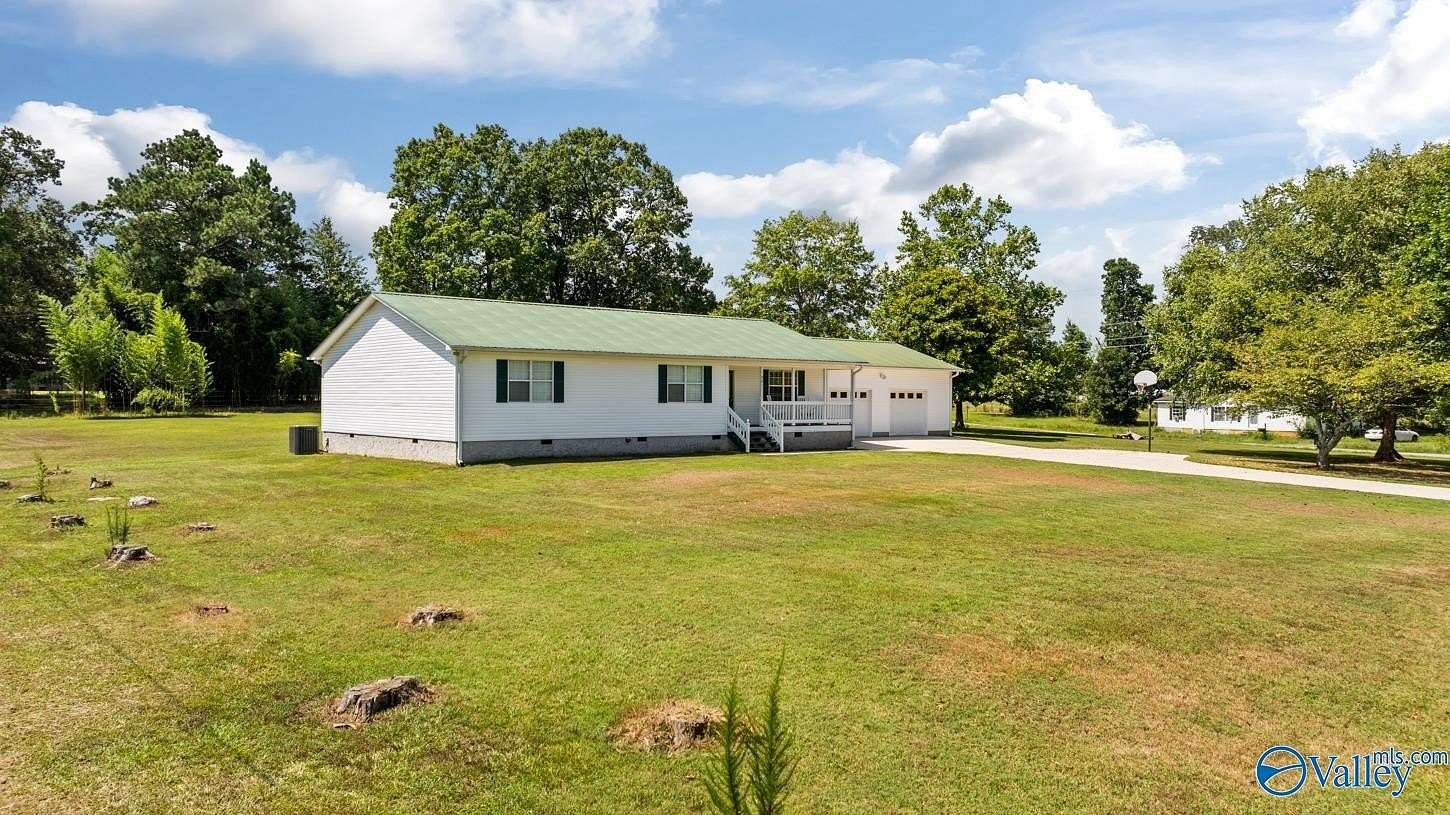 1.9 Acres of Residential Land with Home for Sale in Sylvania, Alabama