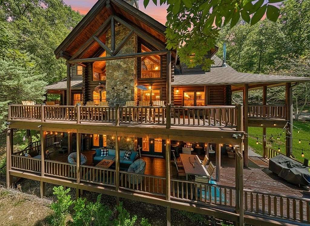 11.3 Acres of Land with Home for Sale in Mineral Bluff, Georgia