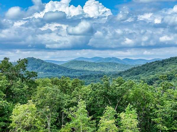 5 Acres of Land for Sale in Hayesville, North Carolina