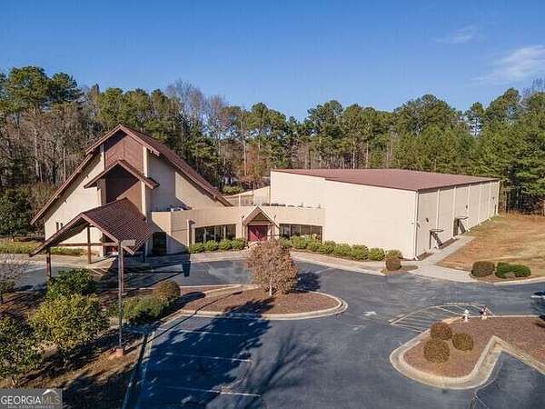 18.2 Acres of Improved Commercial Land for Sale in Fayetteville, Georgia