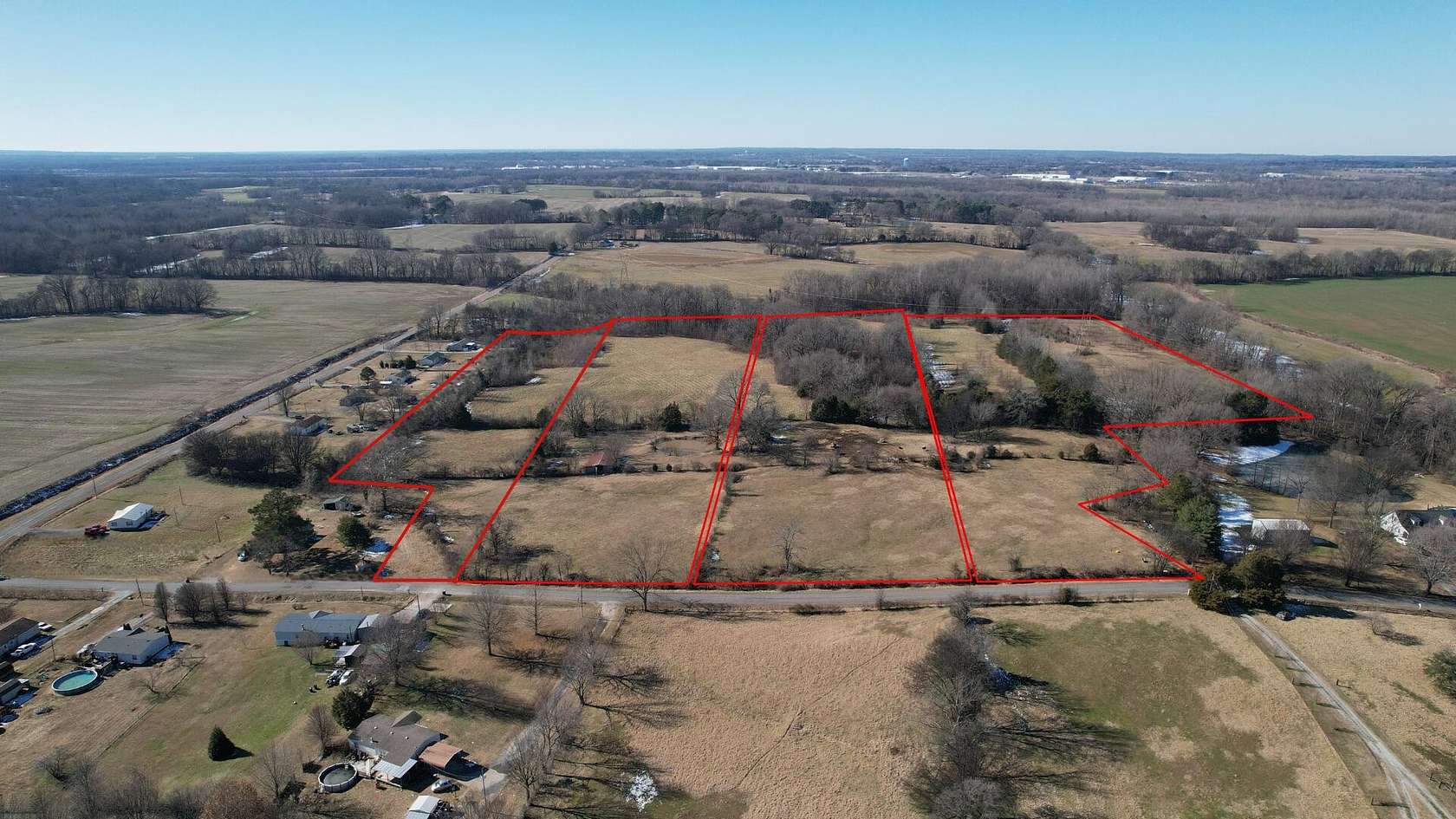 8 Acres of Land for Sale in Newbern, Tennessee