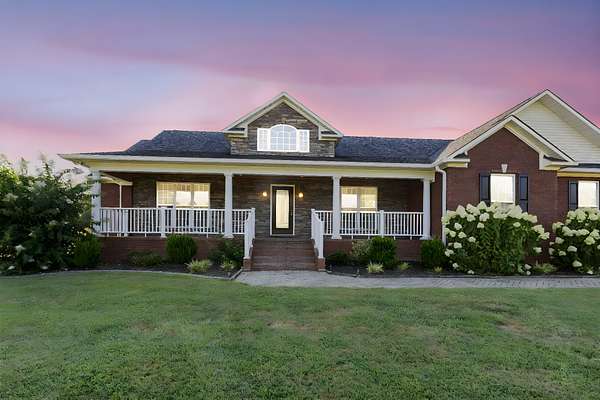 1.76 Acres of Residential Land with Home for Sale in Columbia, Tennessee