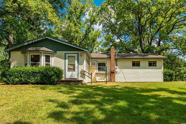 8 Acres of Residential Land with Home for Sale in Royal, Arkansas