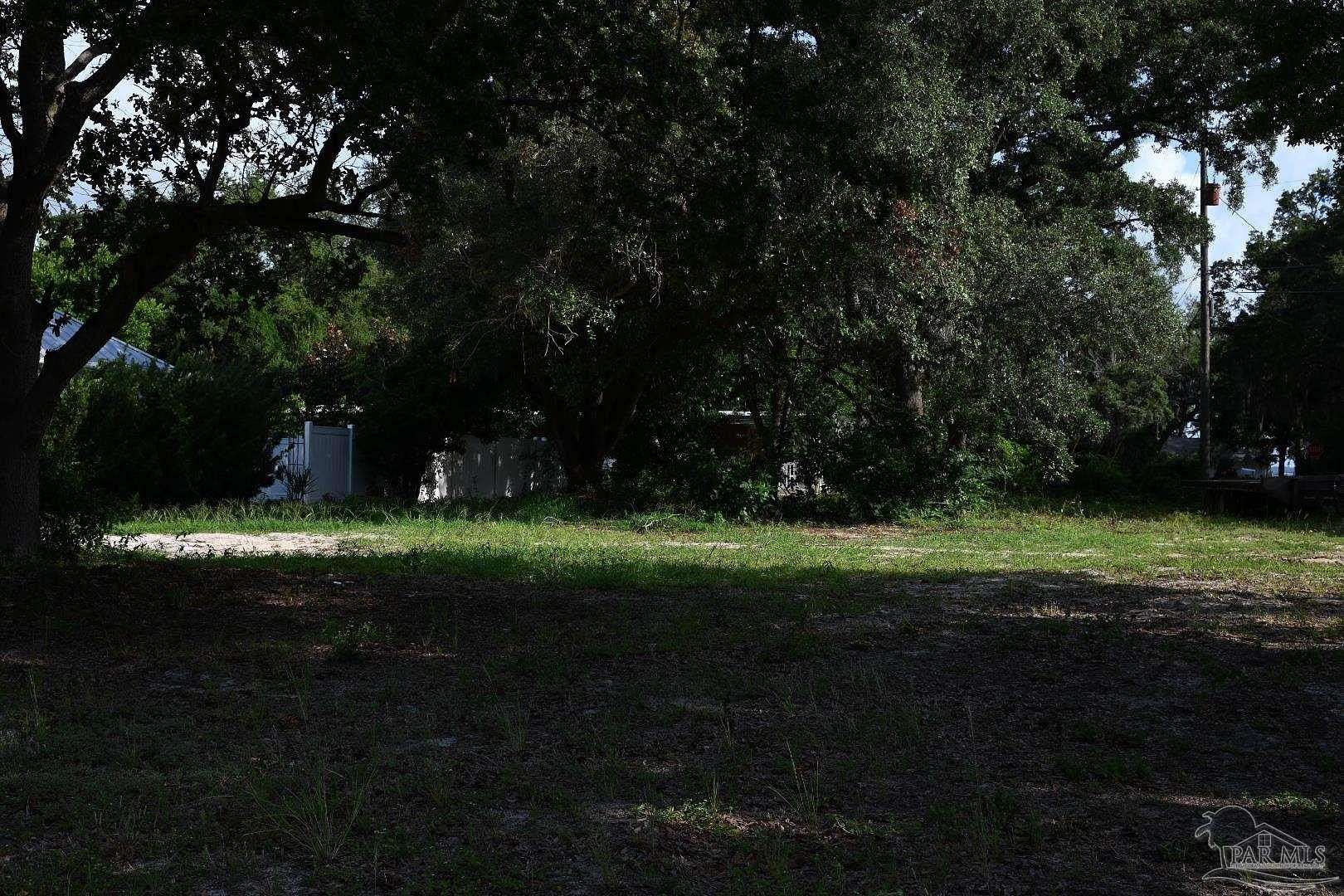0.27 Acres of Residential Land for Sale in Gulf Breeze, Florida