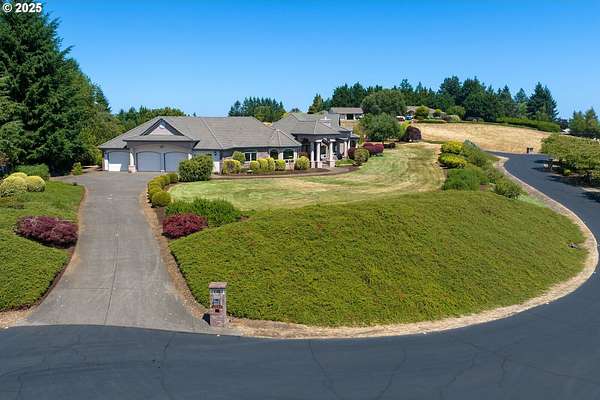 1.5 Acres of Land with Home for Sale in Sherwood, Oregon