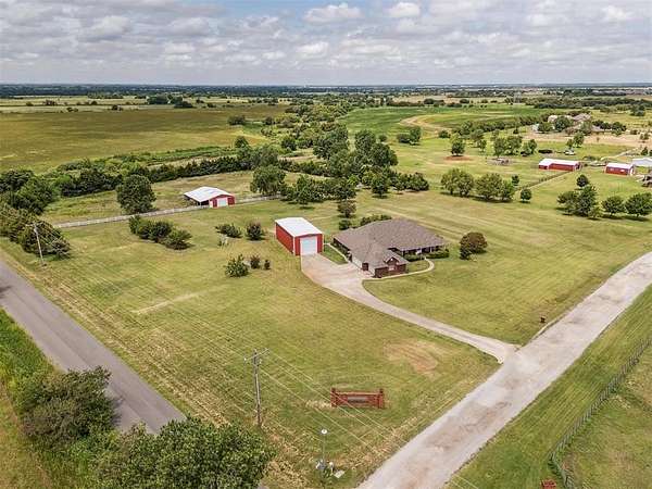 6.48 Acres of Residential Land with Home for Sale in Yukon, Oklahoma