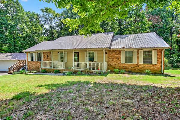 6.33 Acres of Residential Land with Home for Sale in Dover, Tennessee