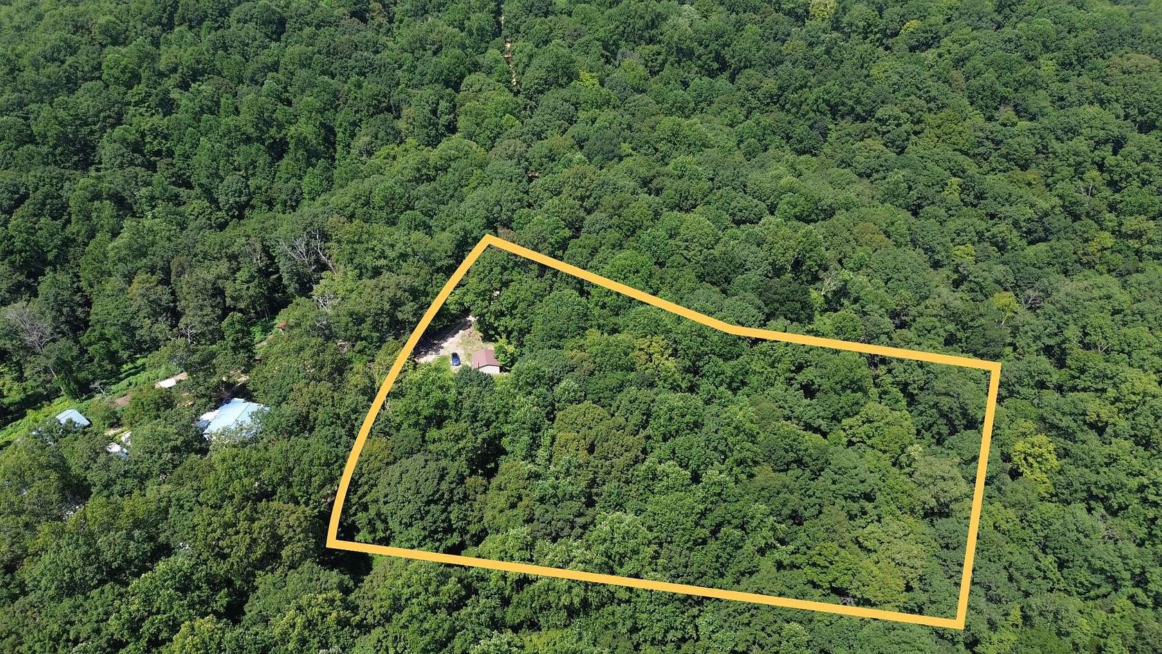 5.29 Acres of Residential Land for Sale in Ashland City, Tennessee