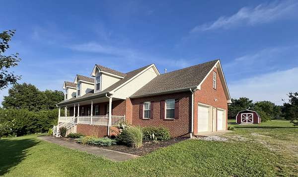 1.63 Acres of Residential Land with Home for Sale in Springfield, Tennessee