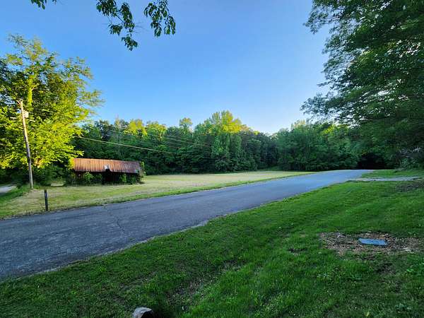 12.5 Acres of Land with Home for Sale in Decaturville, Tennessee