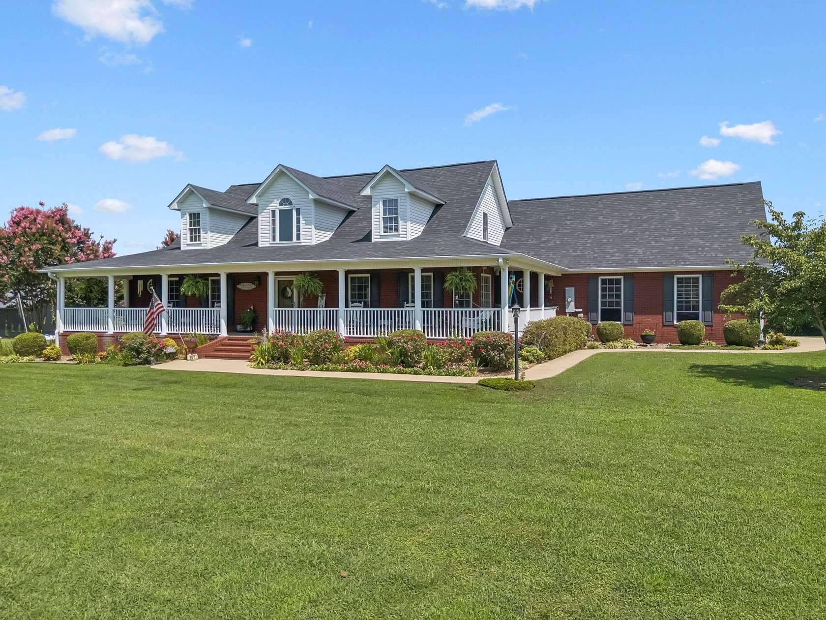 2.66 Acres of Residential Land with Home for Sale in Pulaski, Tennessee