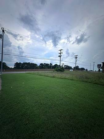 1.3 Acres of Commercial Land for Sale in Clarksville, Tennessee