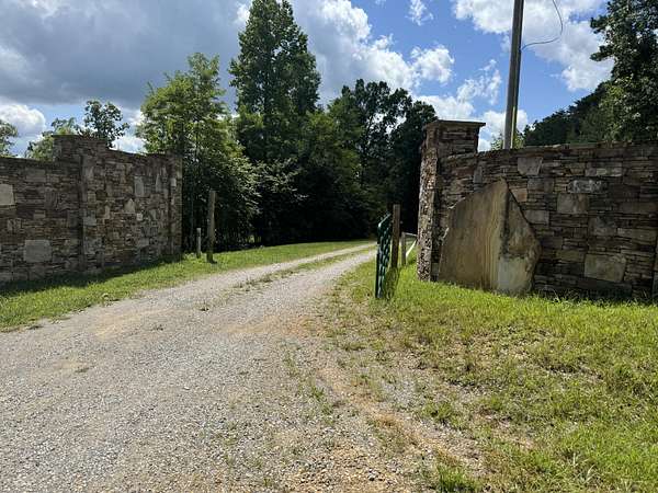 3.26 Acres of Residential Land for Sale in Pikeville, Tennessee