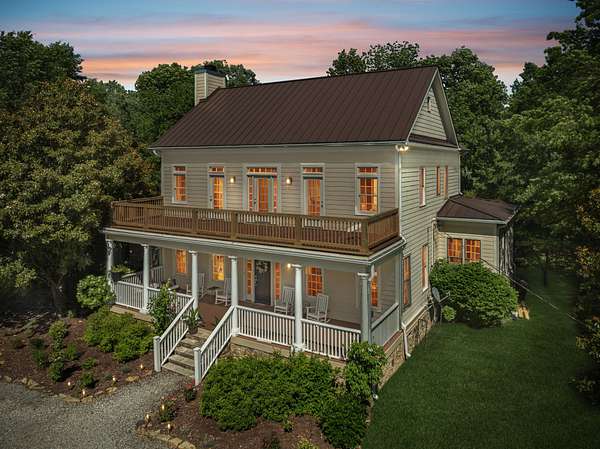 25.2 Acres of Agricultural Land with Home for Sale in Columbia, Tennessee