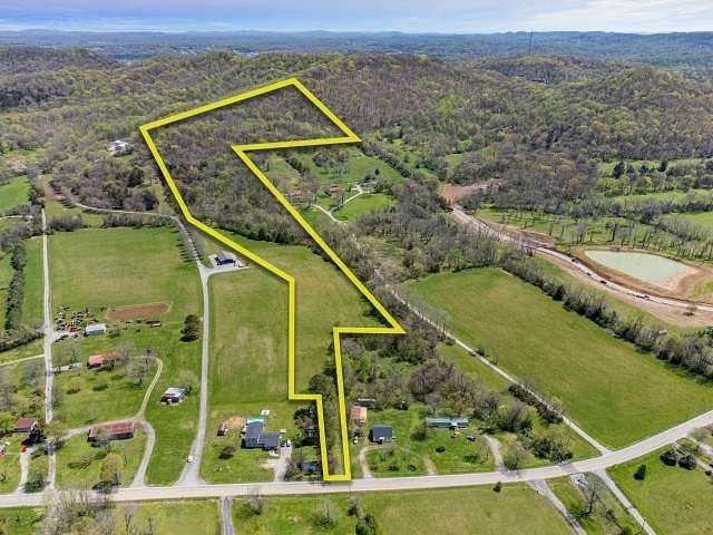 30.3 Acres of Agricultural Land for Sale in Franklin, Tennessee