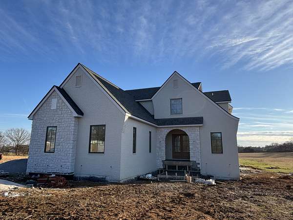 5 Acres of Land with Home for Sale in Lebanon, Tennessee