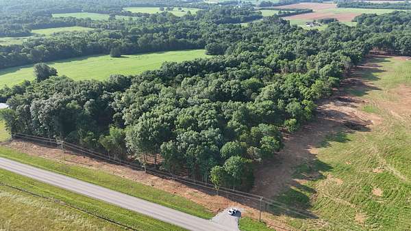 5 Acres of Land for Sale in Chapel Hill, Tennessee