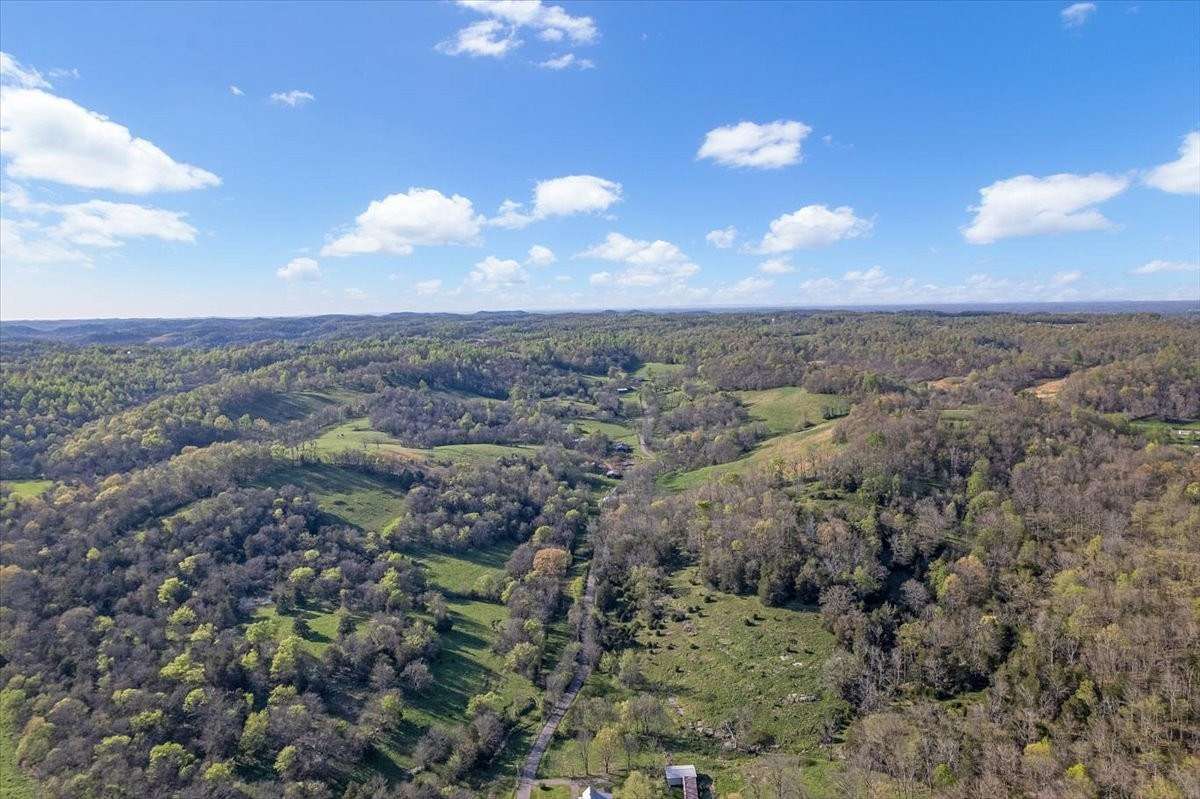 10 Acres of Land for Sale in Petersburg, Tennessee