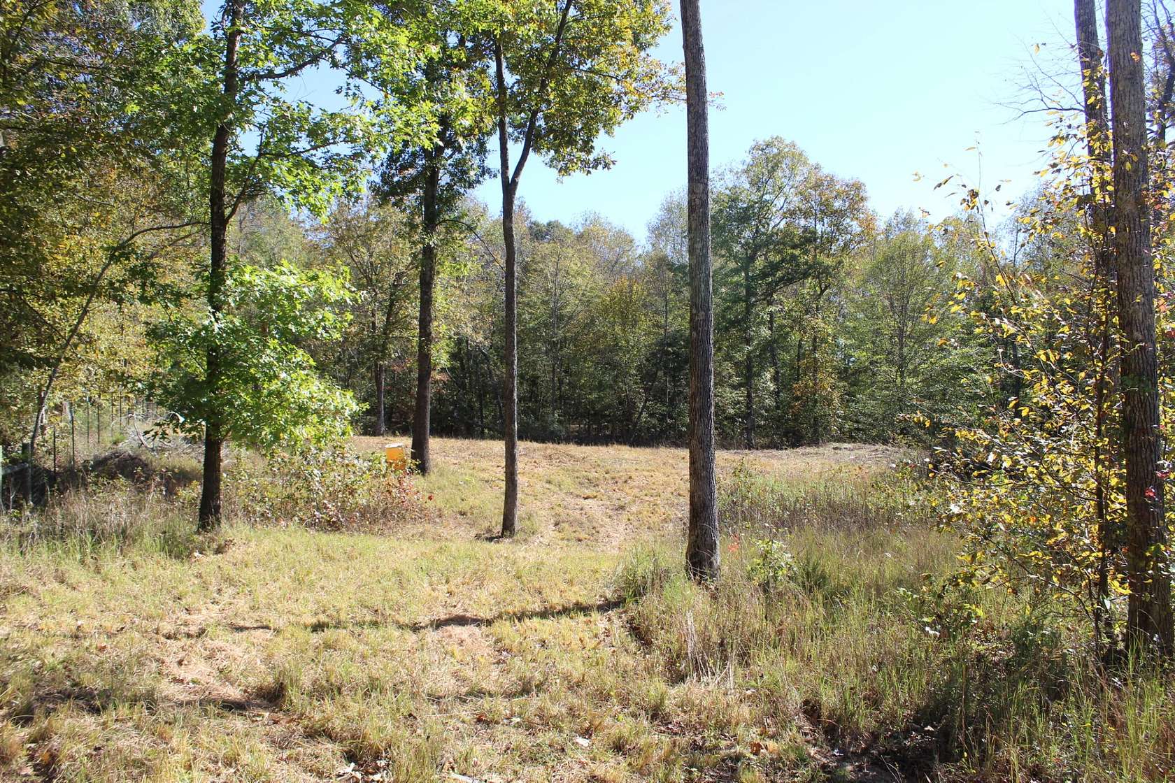8 Acres of Residential Land for Sale in Southside, Tennessee