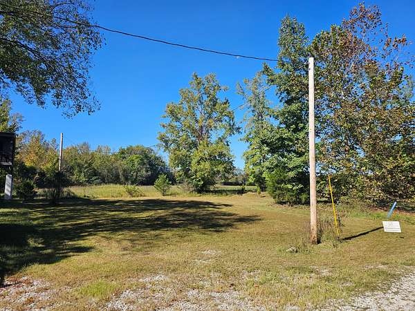 Land for Sale in Linden, Tennessee