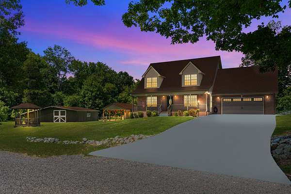 6 Acres of Land with Home for Sale in Clarksville, Tennessee